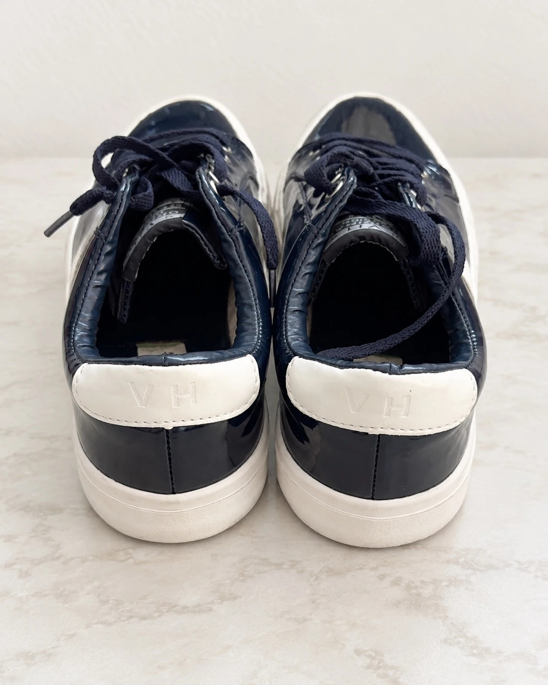 Vintage Havana Liquid Navy Patent Sneakers Size 8 – Vintage Havana – taille 8 3