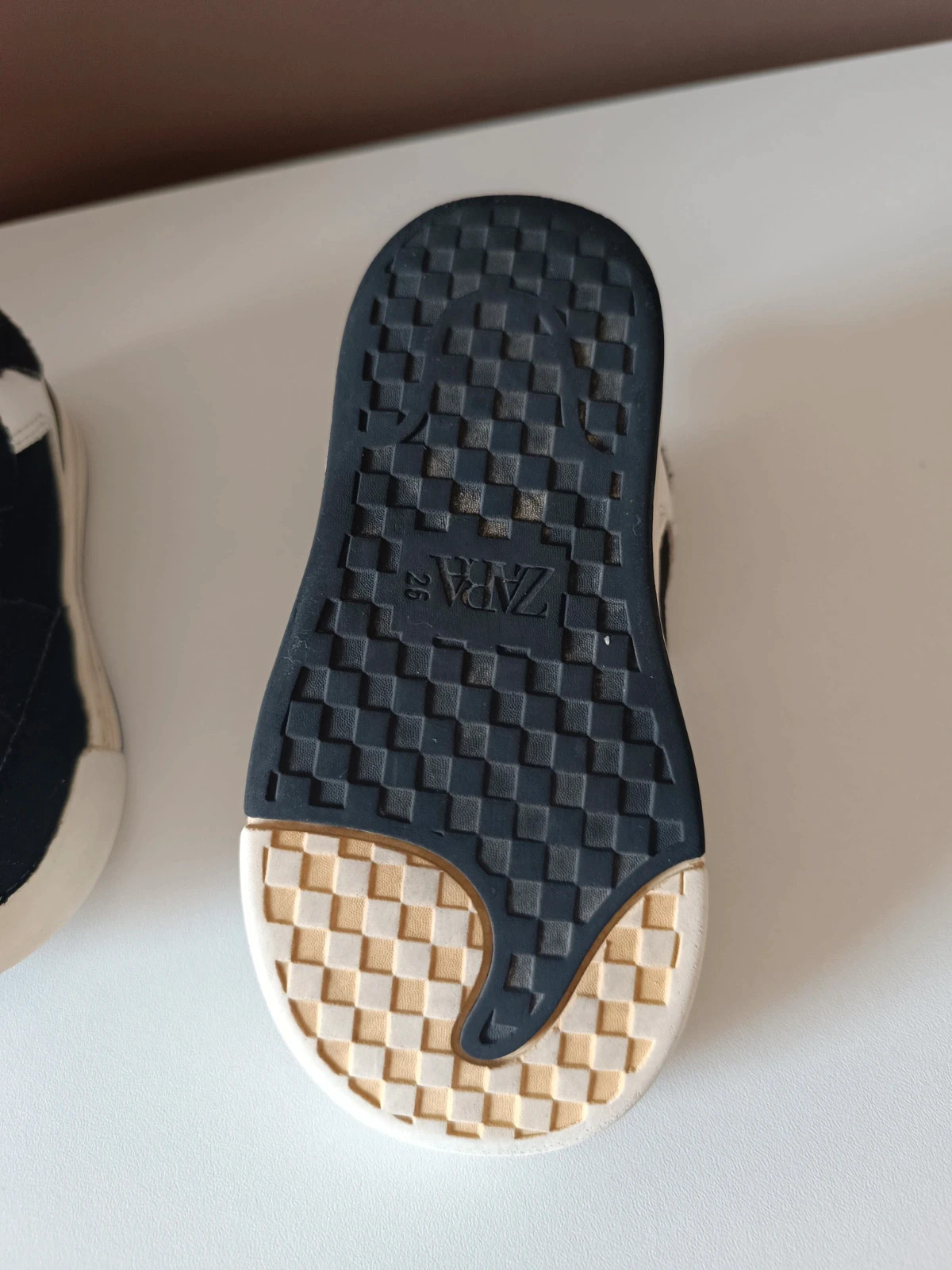 Zapatillas negras niño zara | n° 26 – Zara – taille 26 3