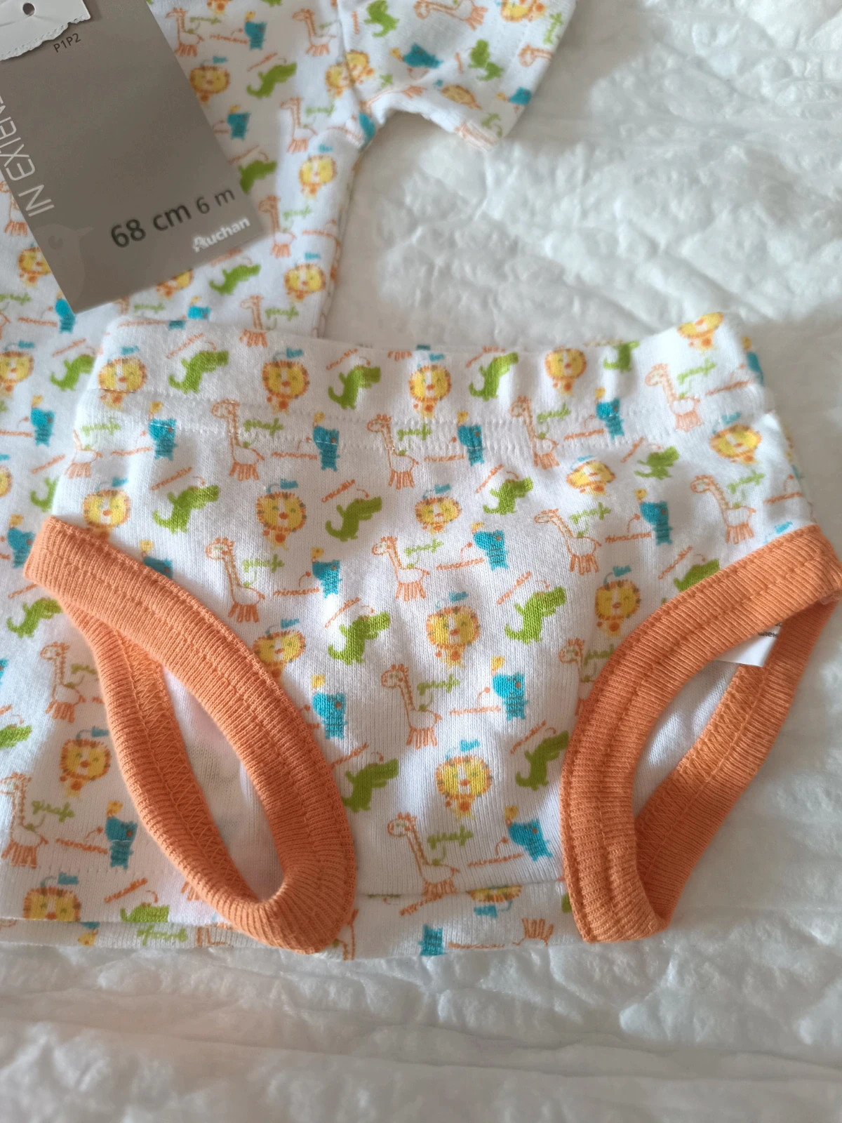 Conjunto bebé 68 cm – Auchan – taille 6-9 mois / 68 cm 2