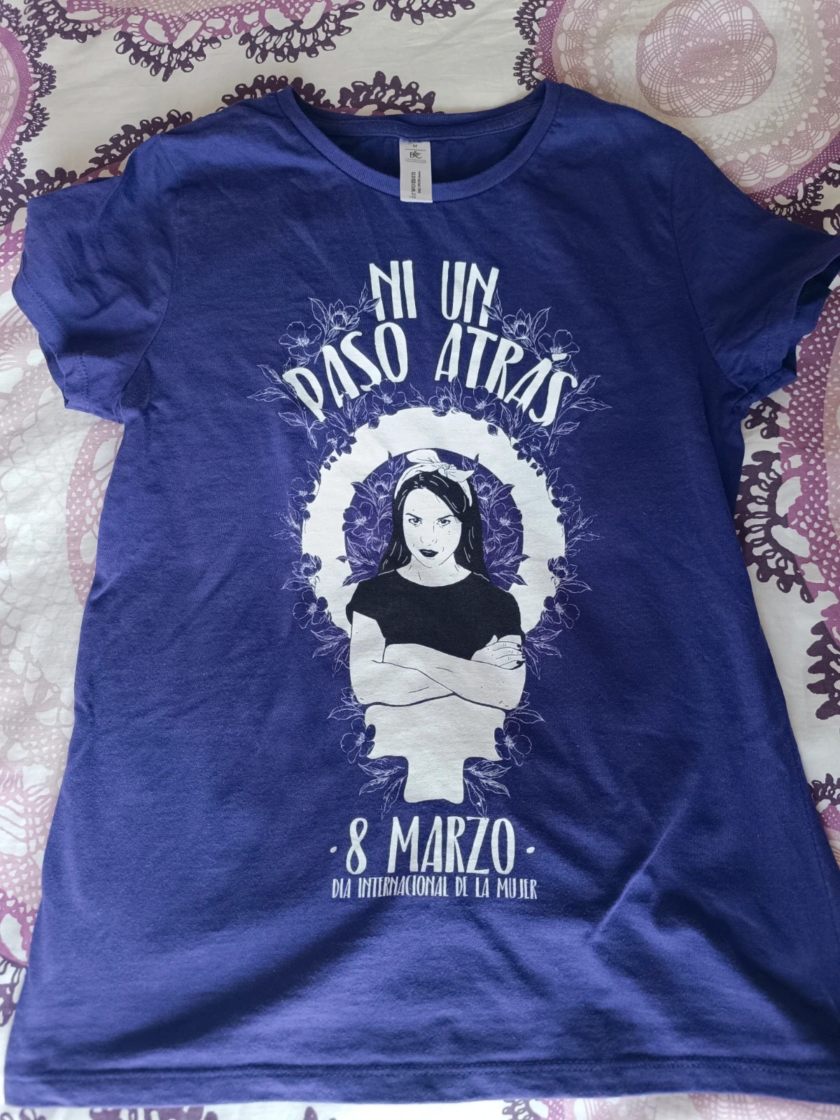 Camiseta lila mujer| Talla M| B&C collection