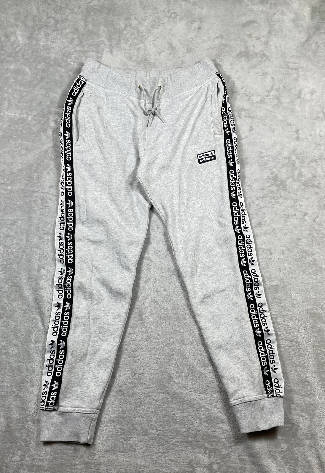 Adidas Sweatpants Vintage 00s Grey Logo Side Tape S Y2K – adidas – taille S / 36 / 8 2