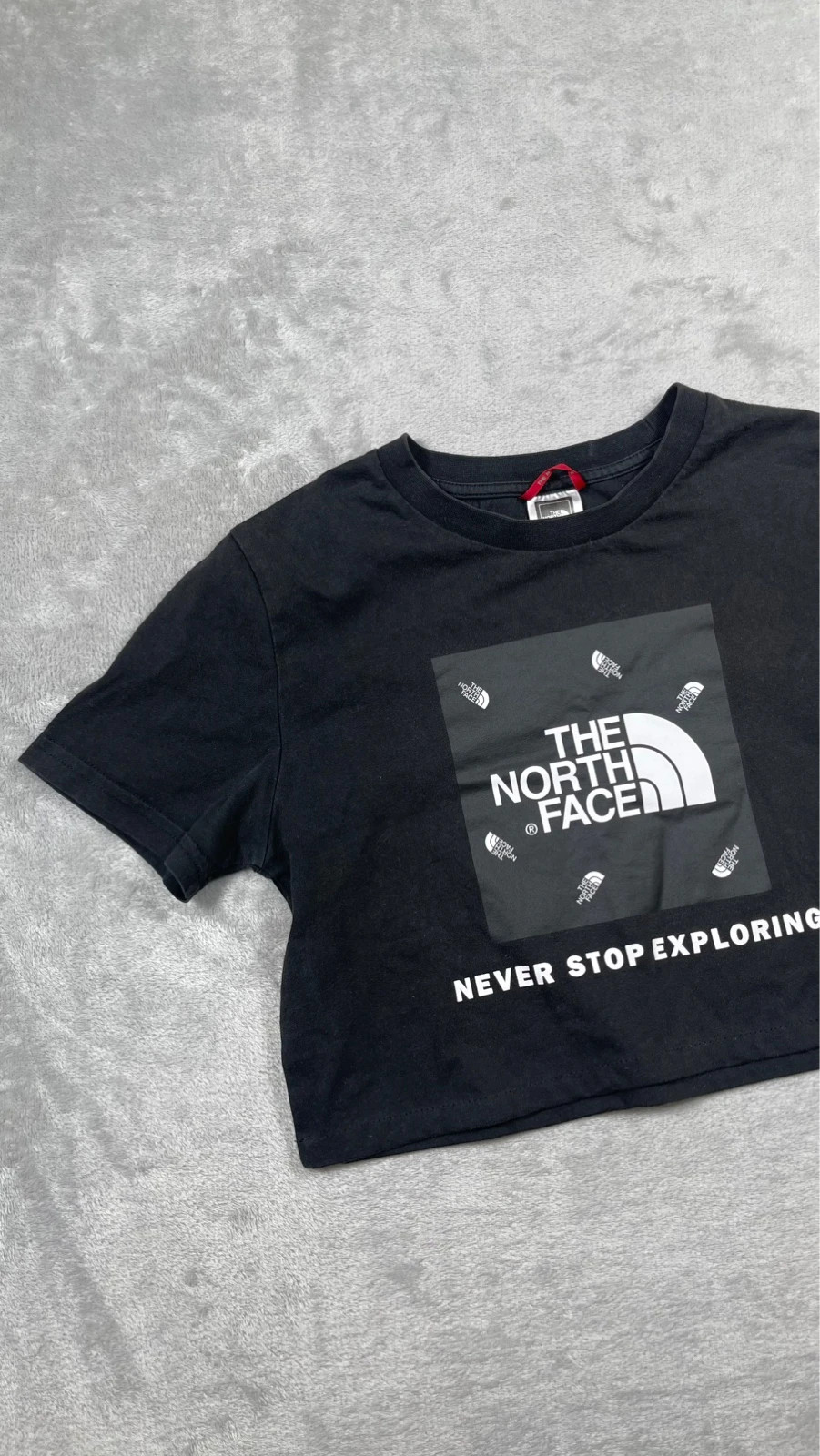 The North Face Crop Top Black Logo Box Graphic Streetwear Junior – The North Face – taille L 2