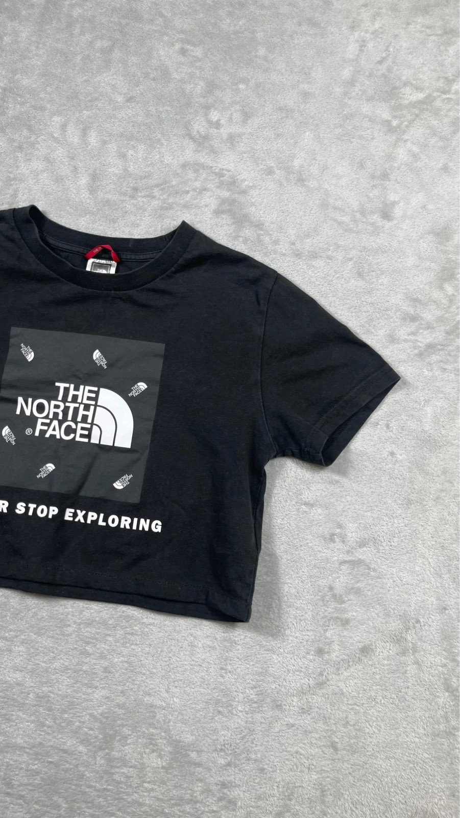 The North Face Crop Top Black Logo Box Graphic Streetwear Junior – The North Face – taille L 4