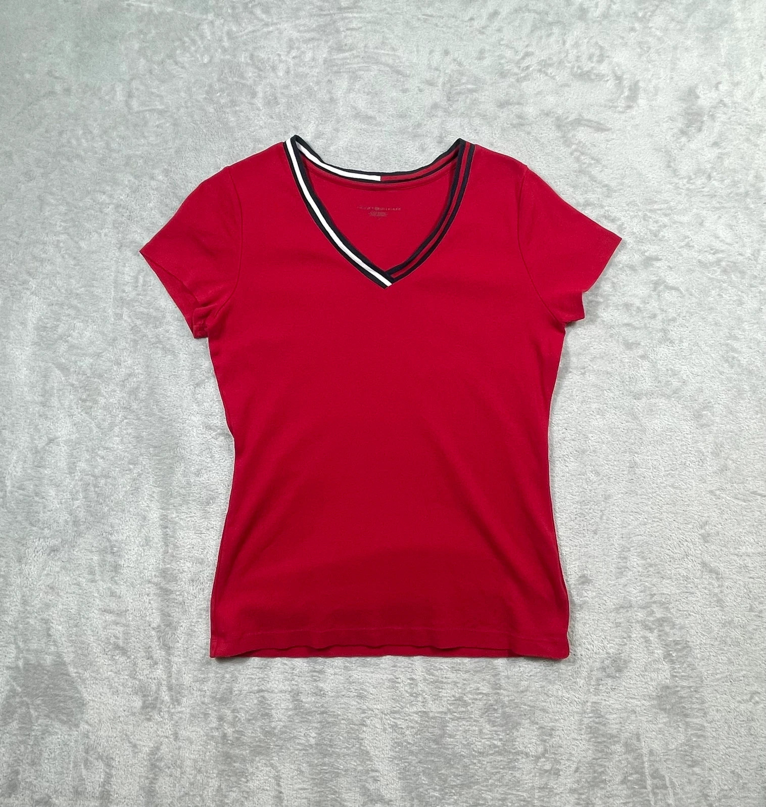 Tommy Hilfiger V-Neck T-Shirt Red Striped Collar Short Sleeve Casual 00s – Tommy Hilfiger – taille M / 38 / 10