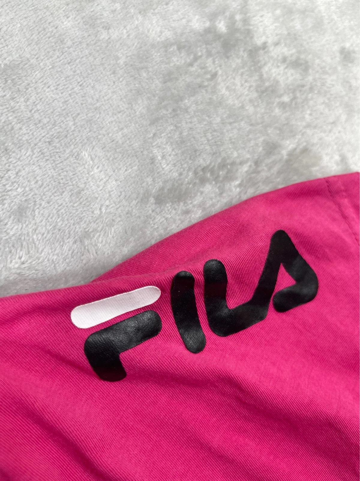 Fila T-Shirt Pink Logo Brand Tape Short Sleeve Sport Casual 00s – FILA – taille L / 40 / 12 5