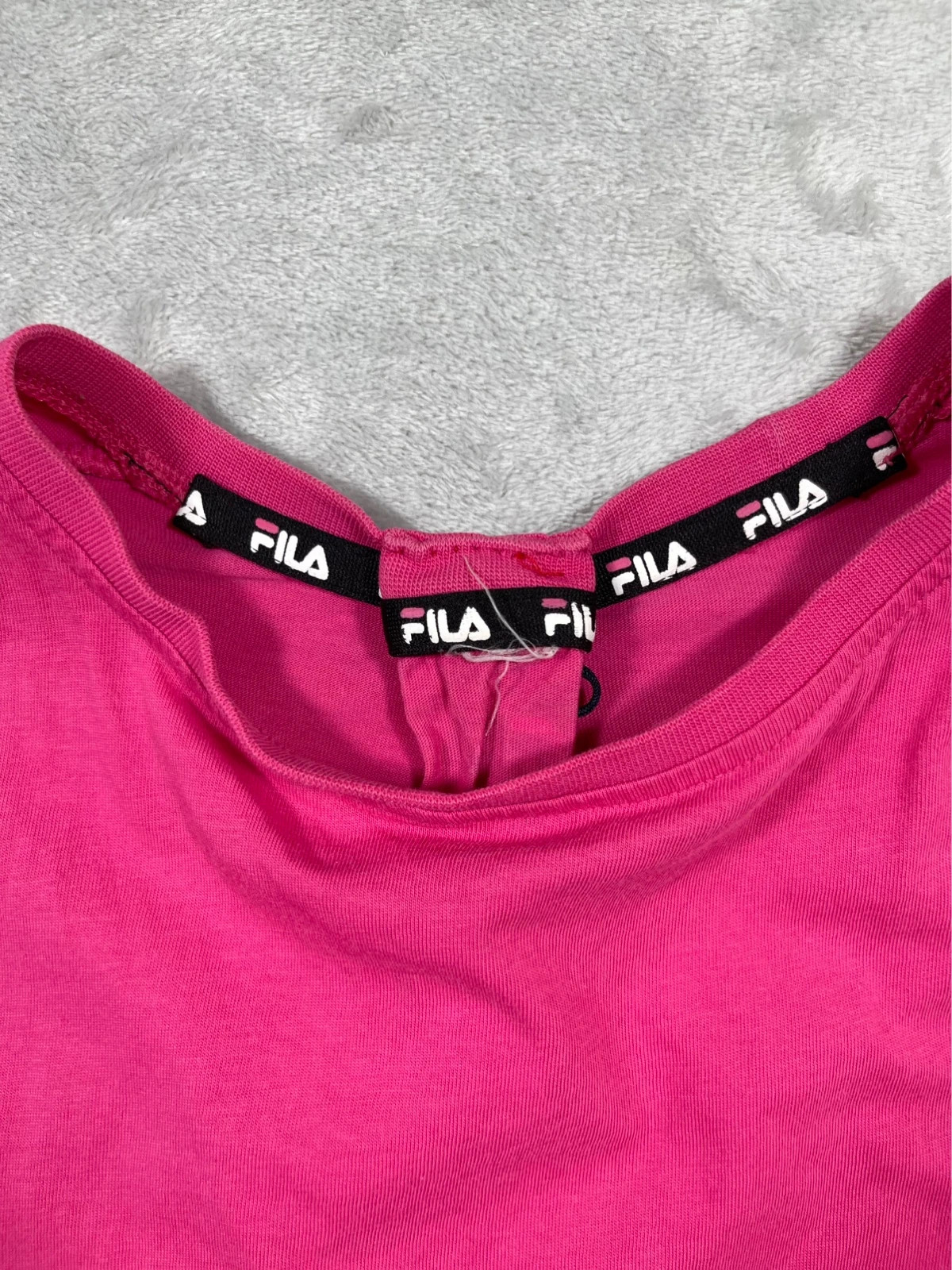 Fila T-Shirt Pink Logo Brand Tape Short Sleeve Sport Casual 00s – FILA – taille L / 40 / 12 4