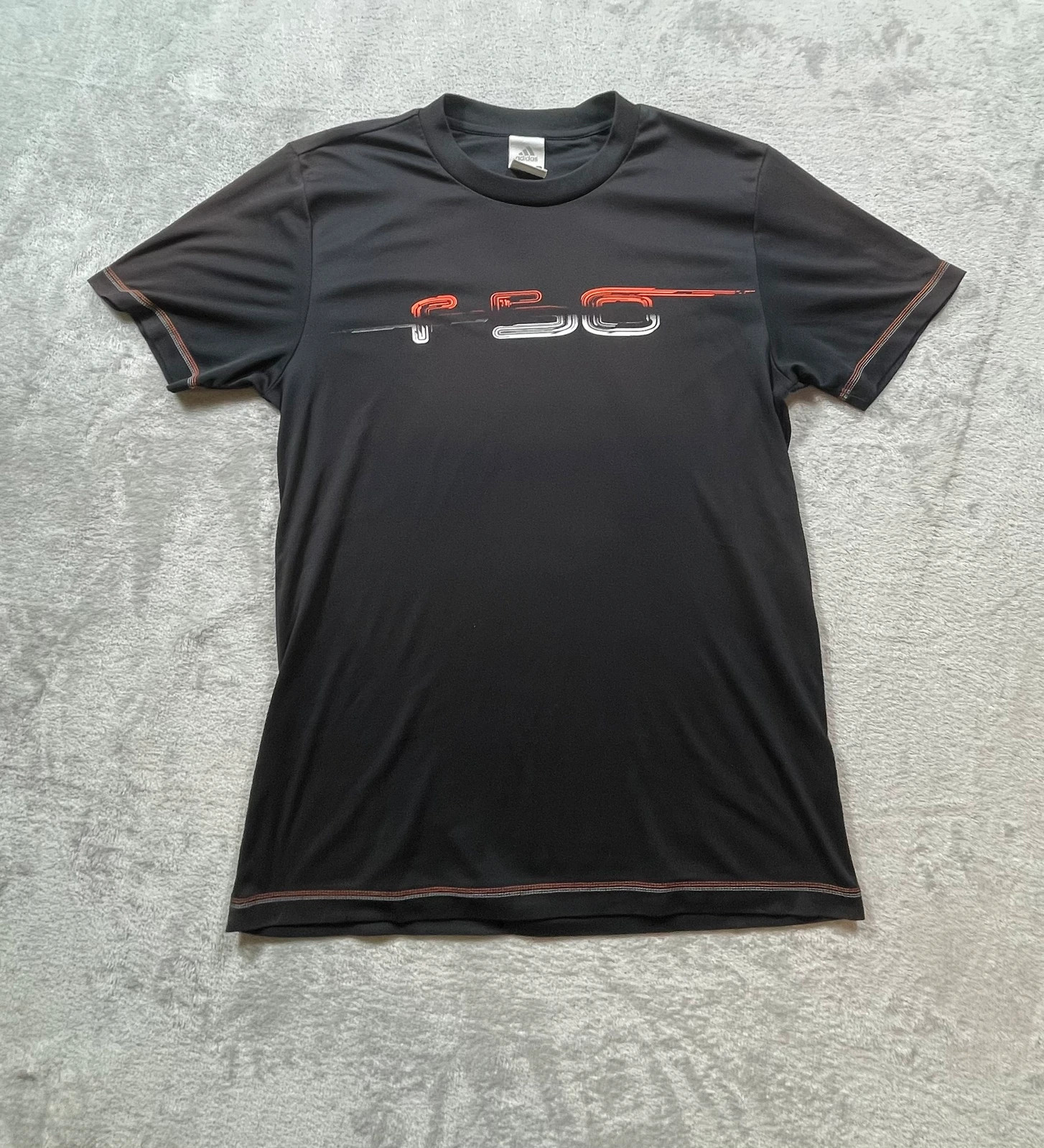 Adidas T-Shirt Black Graphic Print Sport Fitness Y2K 00s Talla M – adidas – taille M 2