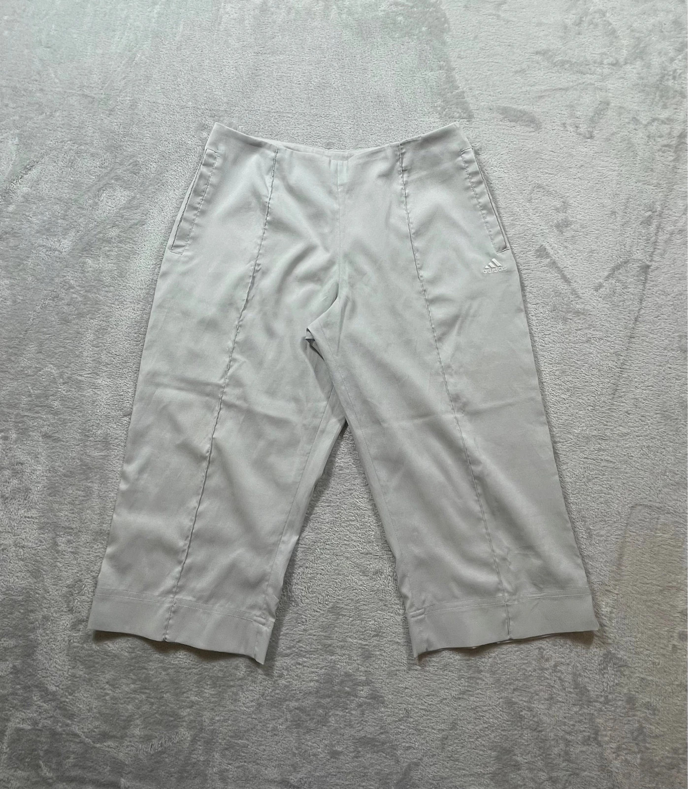Adidas Capri Grey Capri Pants Chic Y2K 00s Talla M – adidas – taille M / 38 / 10