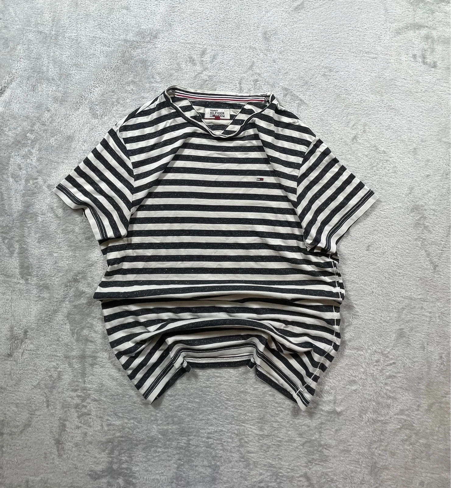 Tommy Hilfiger T-Shirt Striped Logo Casual Y2K 00s Size S – Tommy Hilfiger – taille S