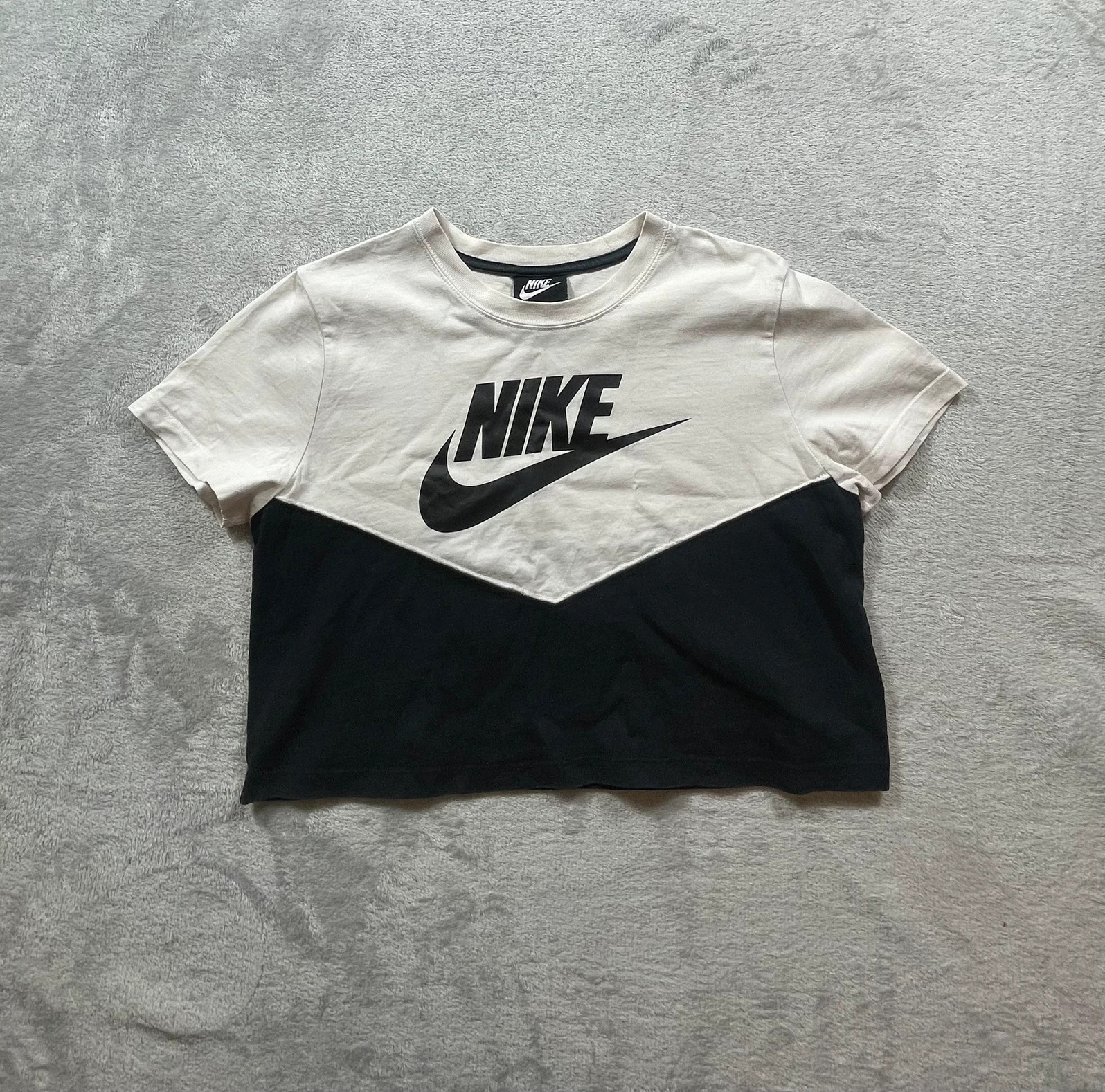 Nike Crop top Black White Futura Logo 00s Talla S – Nike – taille S / 36 / 8