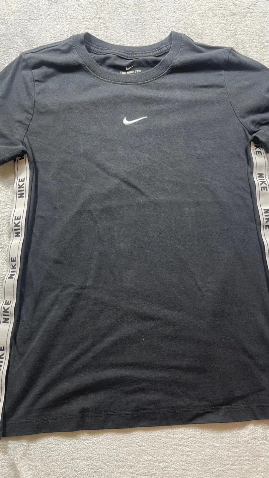 Nike T-Shirt Black Side Tapes Small Swoosh Sport Urban Y2K 00s Talla M – Nike – taille M / 38 / 10 3