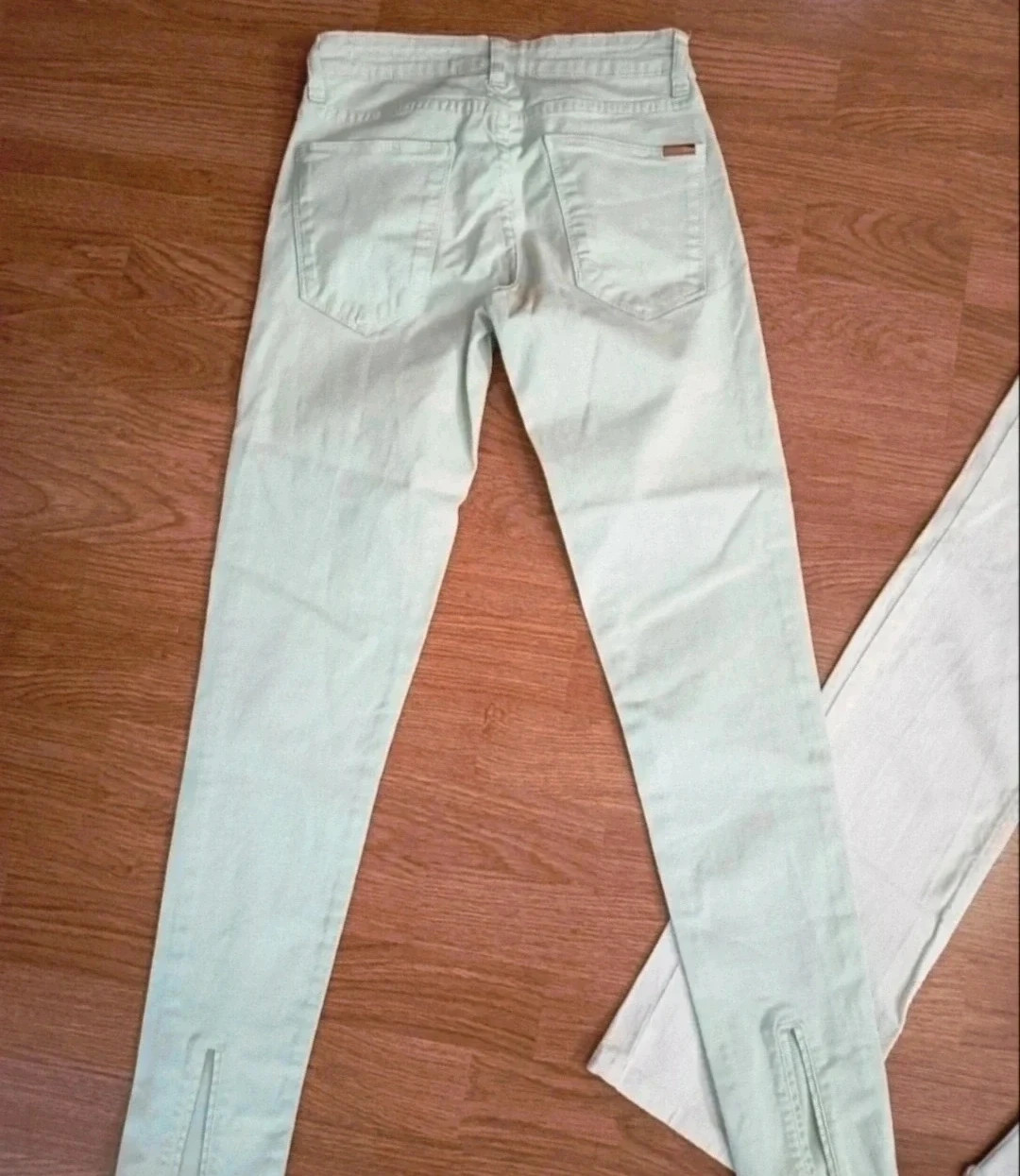 Lote de tres pantalones de mujer. De Zara, Stradivarius y Denim. Talla 34 – Zara – taille XS / 34 / 6 5