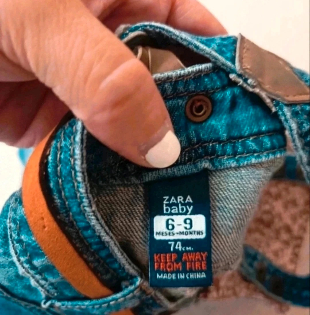 Precioso pichi vaquero de niña bebé de Zara. Talla 6-9 meses – Zara Baby – taille 6-9 mois / 68 cm 5