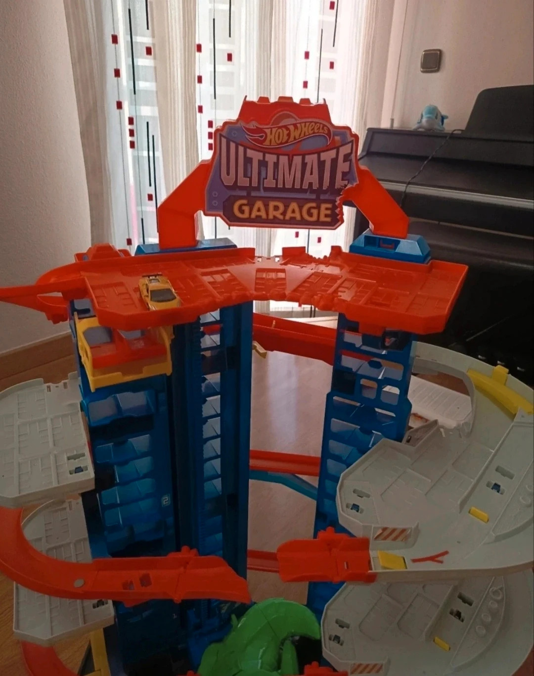 Hot Wheels City Robo T-Rex Ultimate Garage, estacionamiento multinivel con temática de dinosaurio. – Hot Wheels – taille 3 ans / 98 cm 2