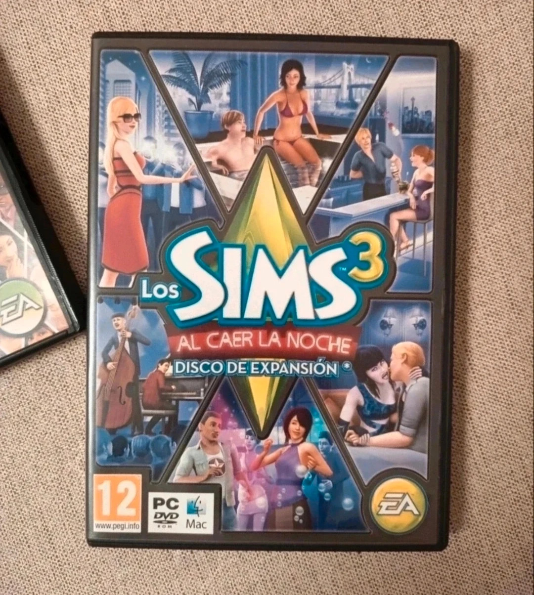Juego para pc Los sims 3 con dos expansiones. Trotamundos y al caer la noche 2