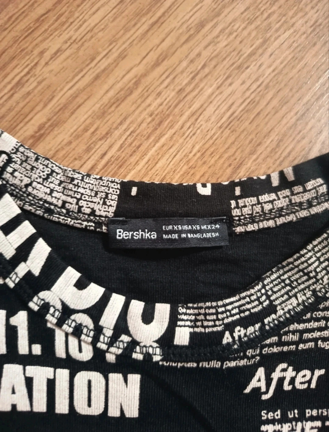 Top Bershka estampado periódico Talla XS – Bershka – taille XS / 34 / 6 4