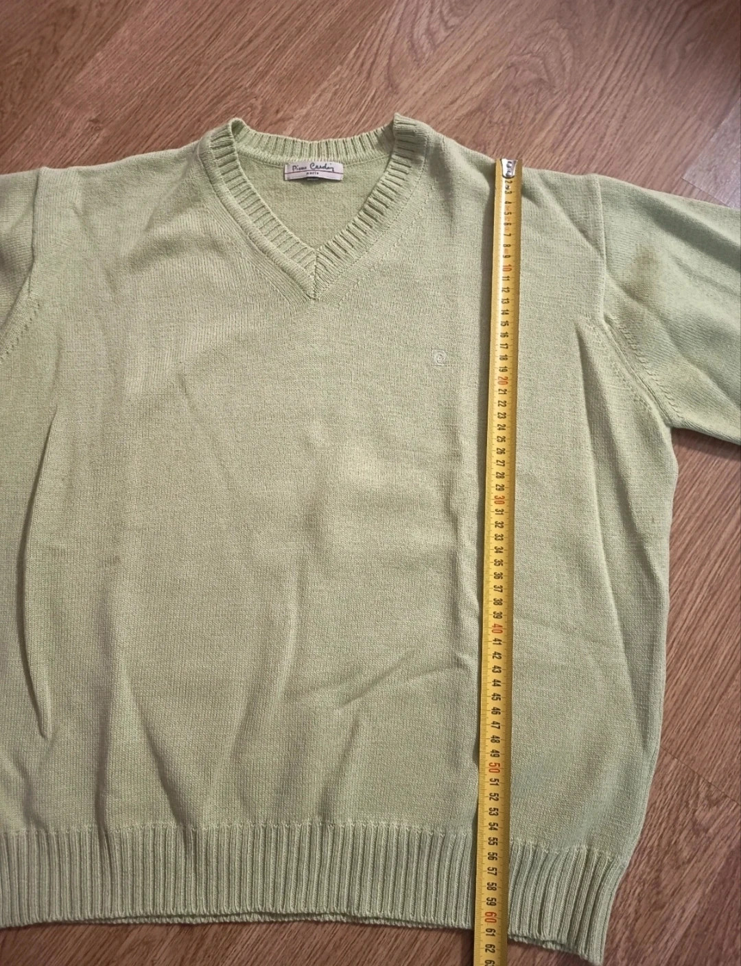 Jersey de hombre cuello de pico de Pierre Cardin. Talla XL