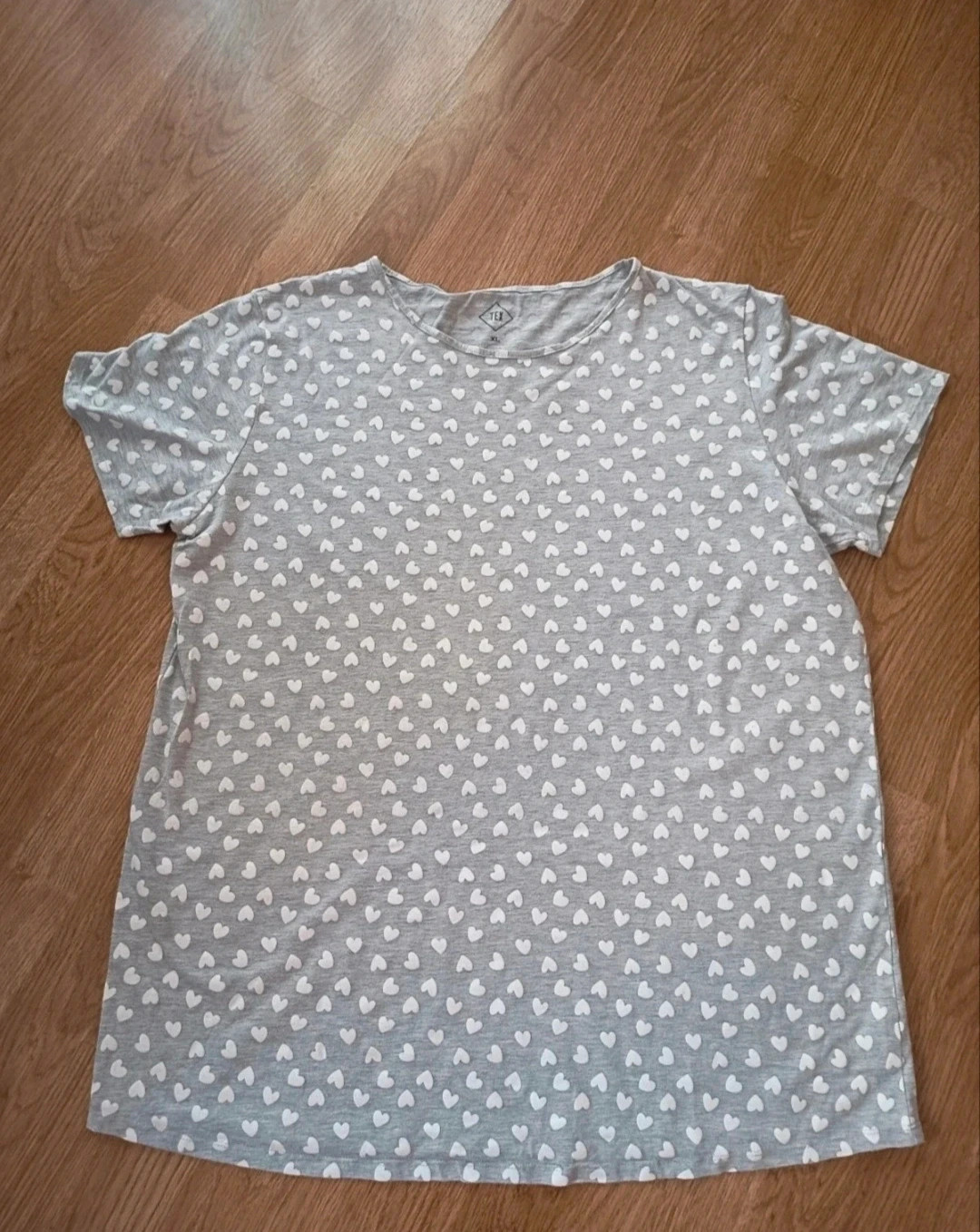 Camisola de mujer de Tex. Talla XL. Con estampado de corazones – TEX – taille XL / 42 / 14