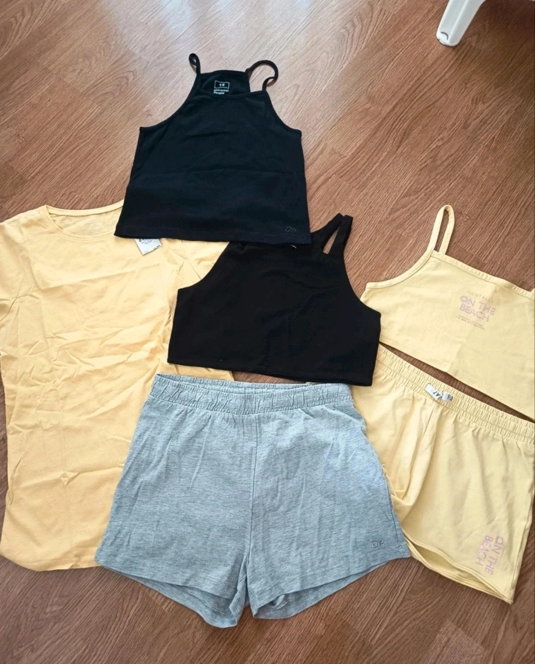 Lote de varias prendas de verano de chica. Talla 13-14 años. Lefties, Zara y tex. – Zara – taille 14 ans / 164 cm