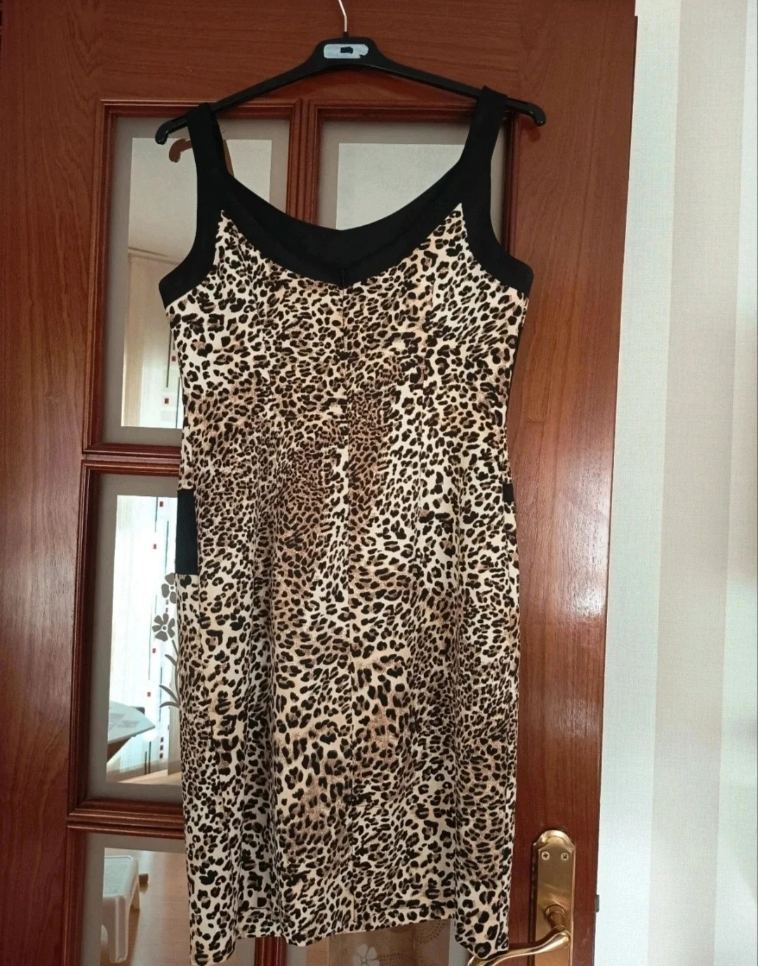 Precioso vestido con estampado leopardo. Talla L. Perfecto estado – Local – taille L / 40 / 12 2