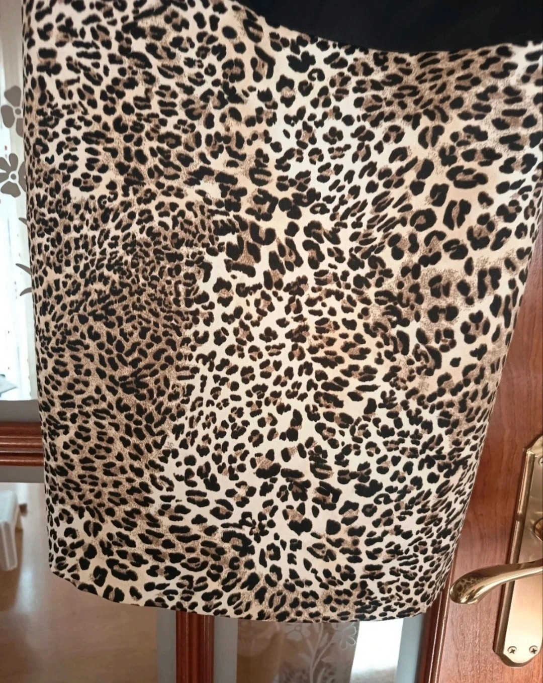 Precioso vestido con estampado leopardo. Talla L. Perfecto estado – Local – taille L / 40 / 12 3
