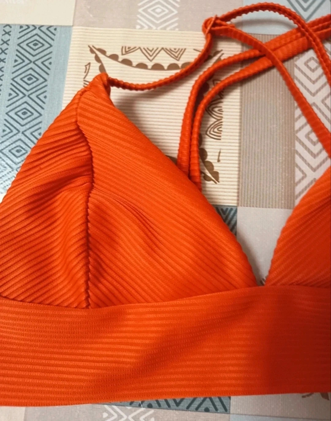 Parte de arriba de bikini de mujer. De Only. Talla XS. Perfecto estado – ONLY – taille XS / 34 / 6 3