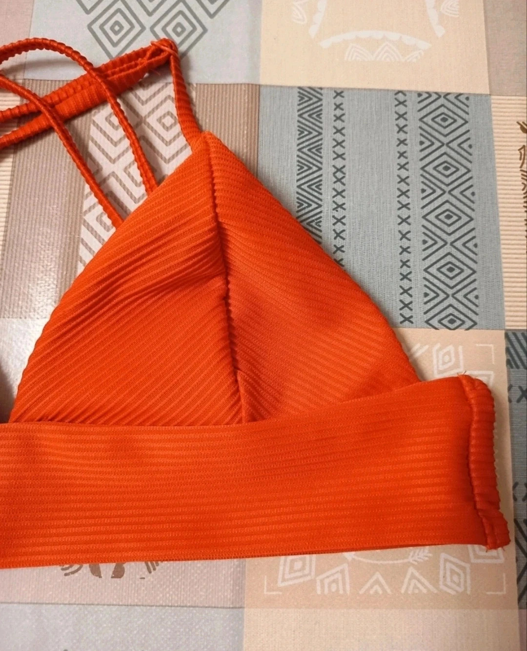 Parte de arriba de bikini de mujer. De Only. Talla XS. Perfecto estado – ONLY – taille XS / 34 / 6 2