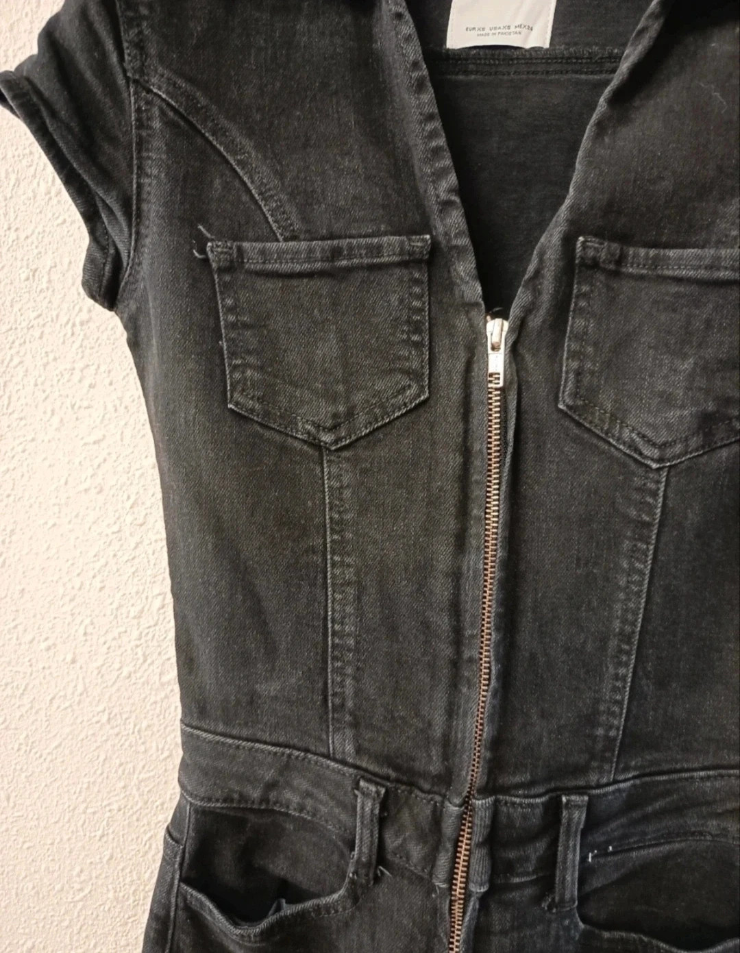 Mono vaquero largo de mujer. De Bershka. Talla XS. Buen estado – Bershka – taille XS / 34 / 6 3