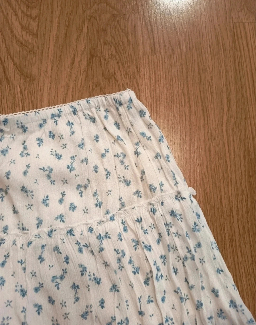 Falda pantalón de mujer con estampado floral de Pull & Bear. Talla XS – Pull & Bear – taille XS / 34 / 6 2