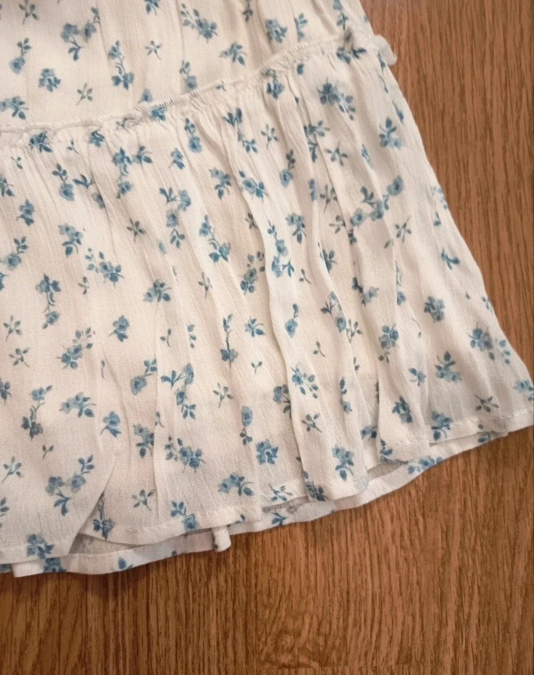 Falda pantalón de mujer con estampado floral de Pull & Bear. Talla XS – Pull & Bear – taille XS / 34 / 6 3