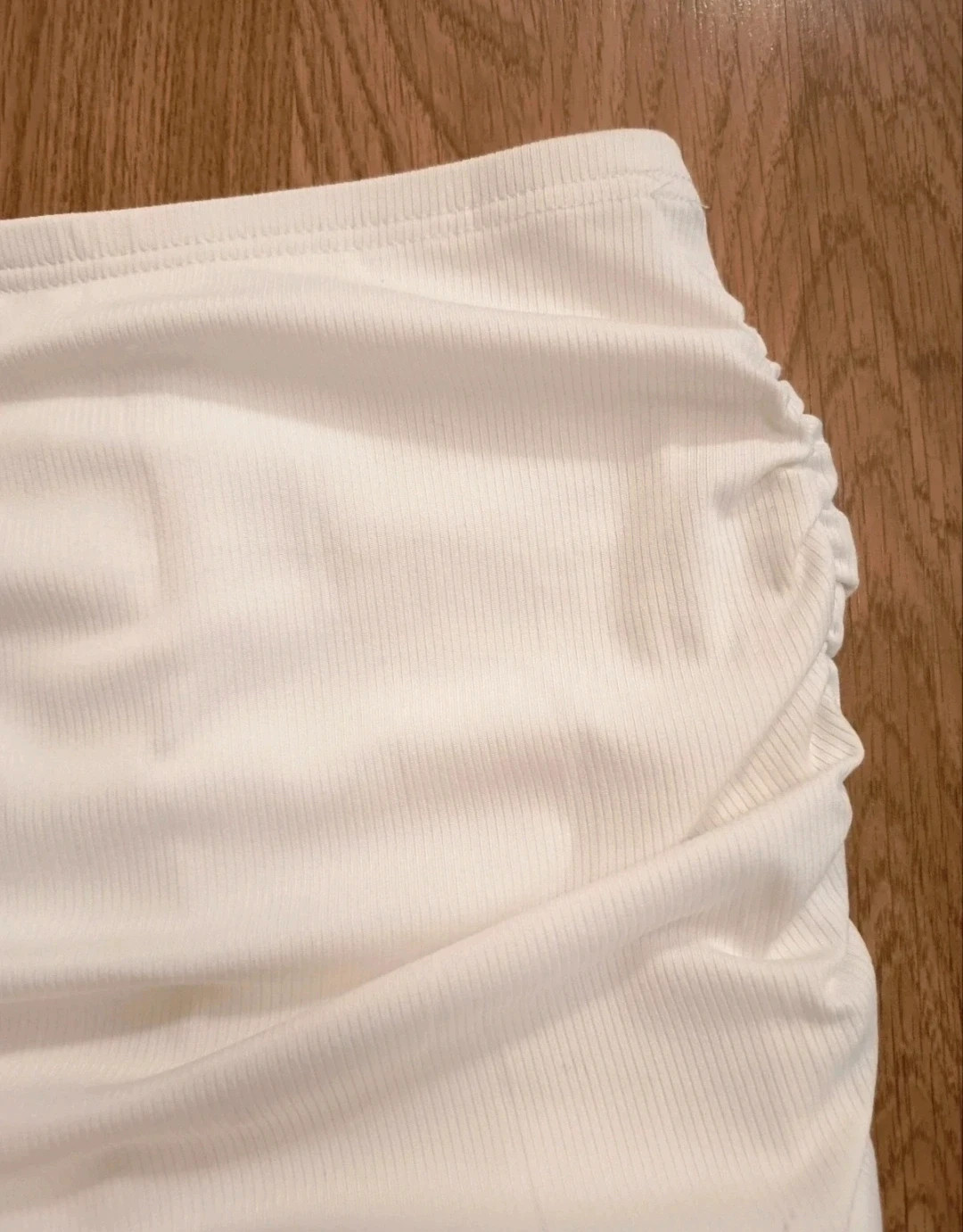 Falda corta de mujer en blanca. De Shein Talla XXS. – Shein – taille XXS / 32 / 4 2