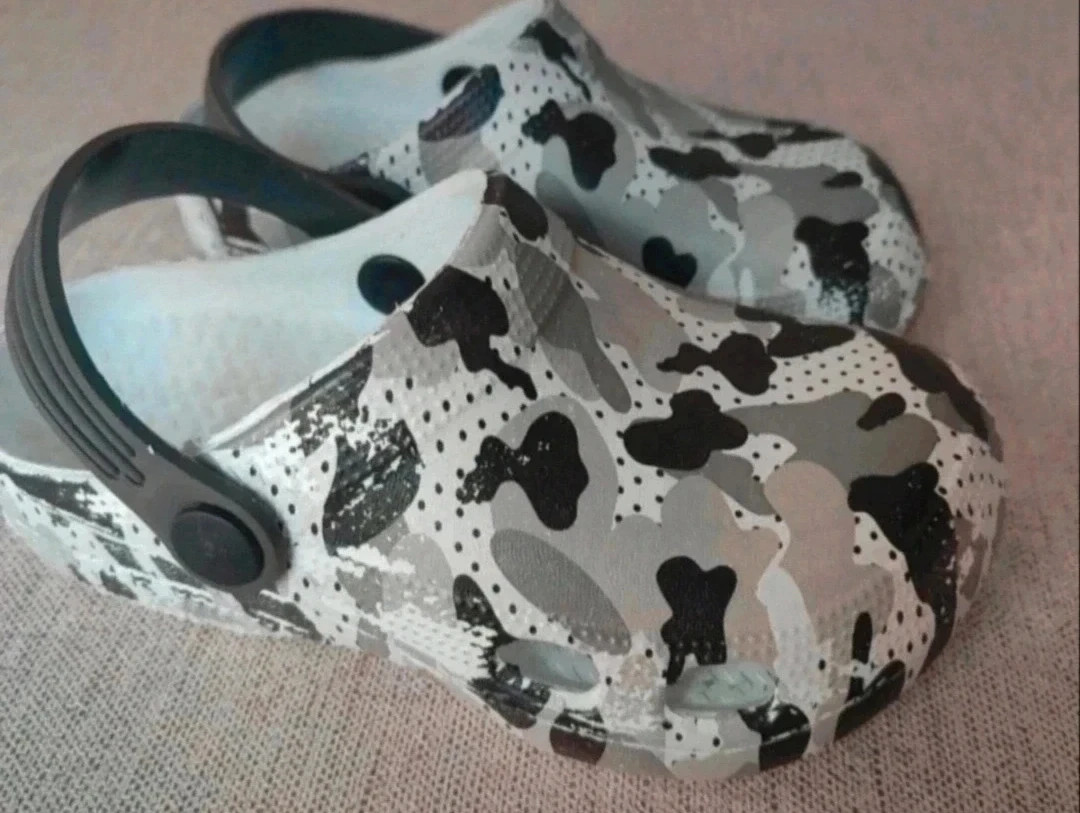 Zuecos crocs de niño casi nuevos. Número 29 – Local – taille 29 2