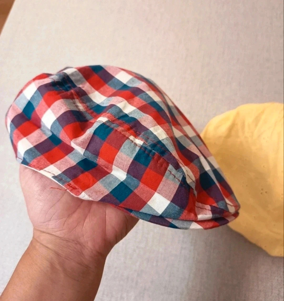 Dos gorritos para bebé de Zara. – Zara