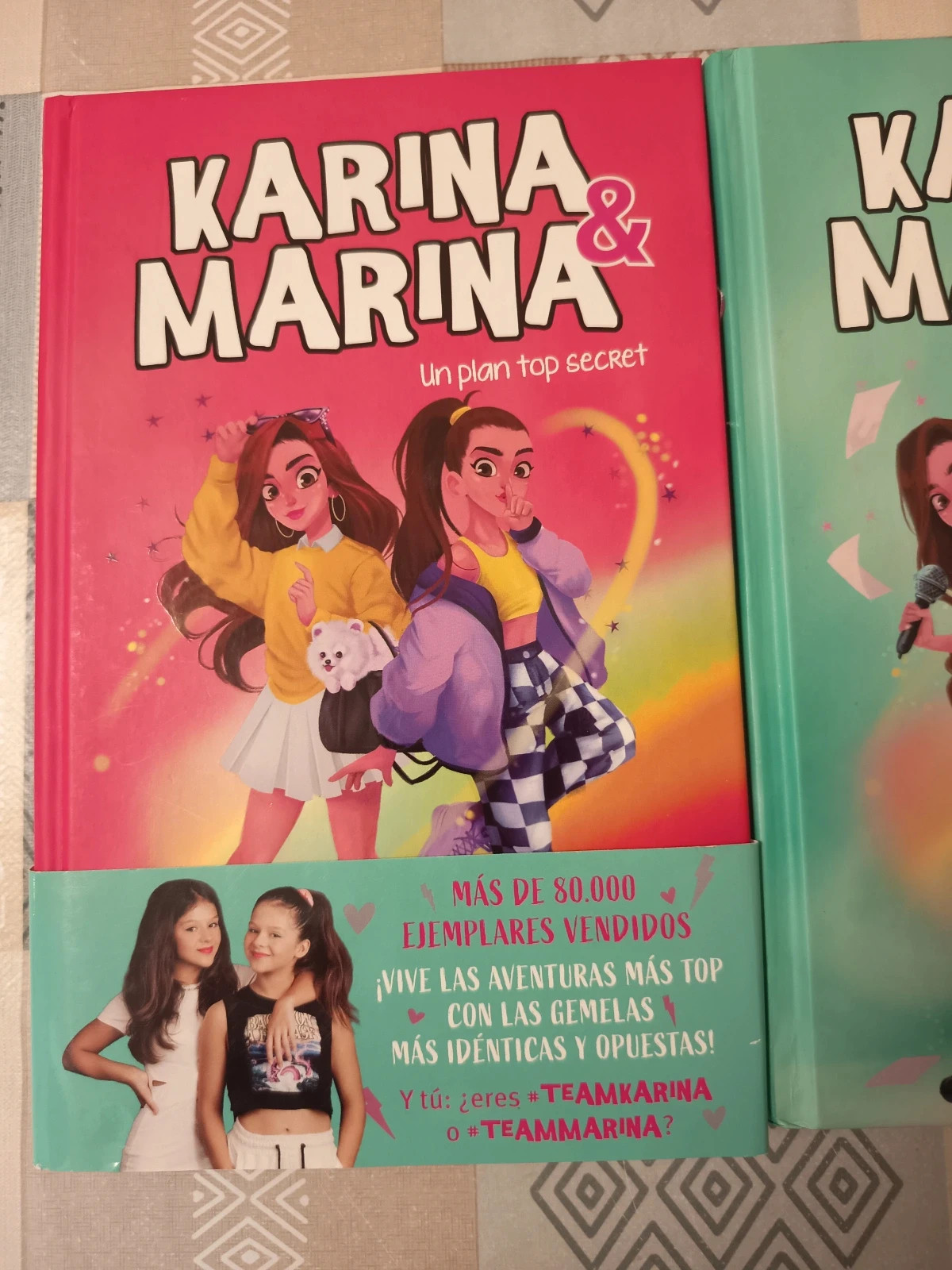 Lote de tres libros de Karina y Marina. En perfecto estado 4
