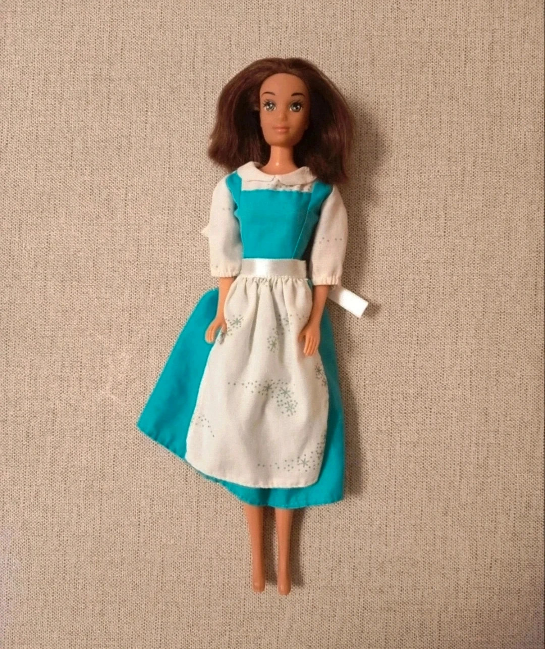 Muñeca de la Bella y la Bestia de Disney. En muy buen estado