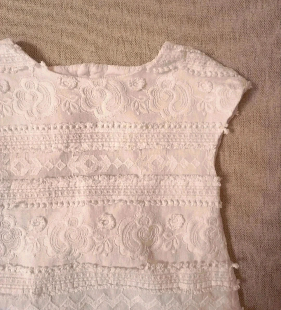 Precioso vestido estilo ibicenco de niña. De Zara. Talla 6 años. Puesto una vez – Zara – taille 6 ans / 116 cm 2