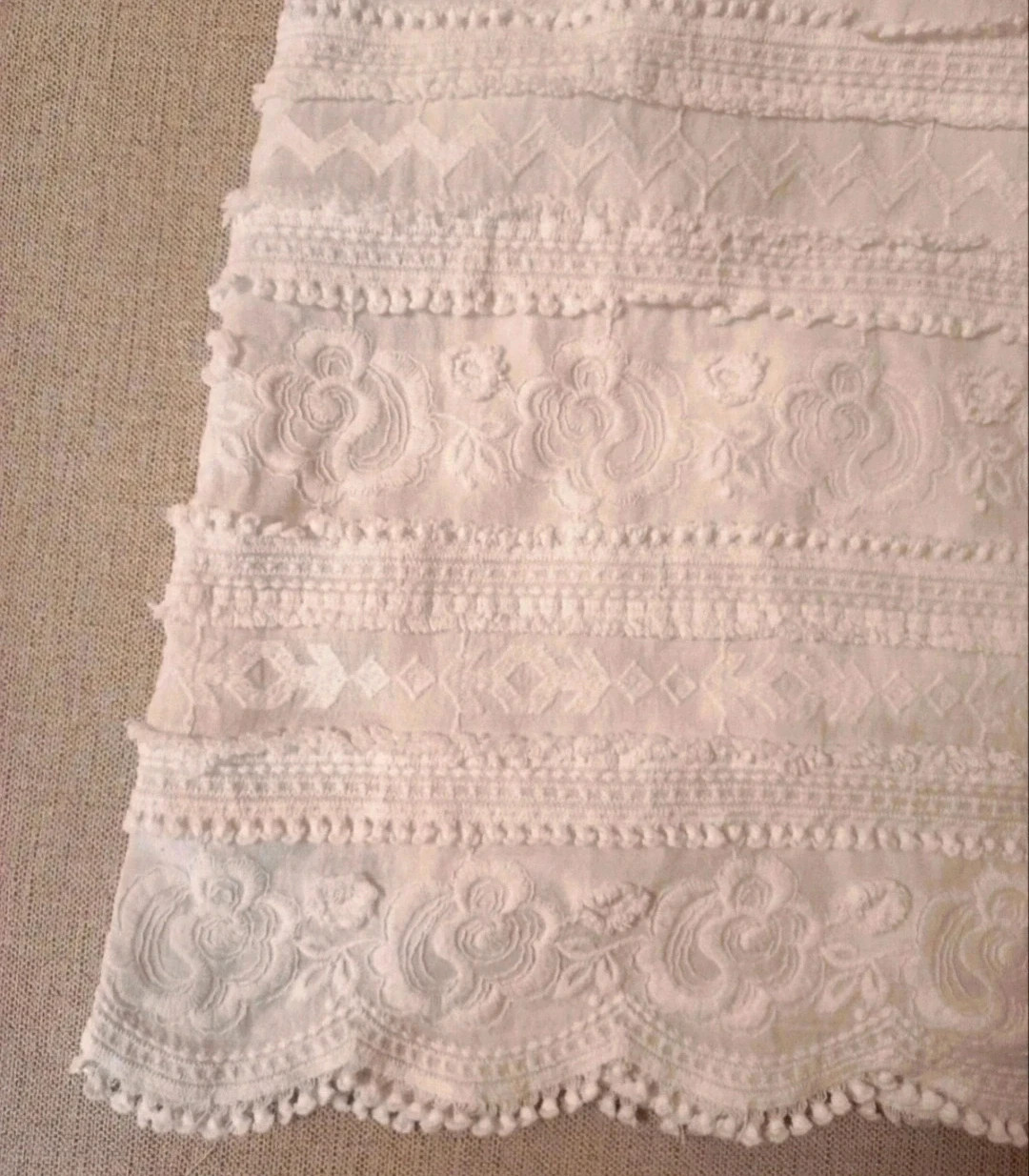 Precioso vestido estilo ibicenco de niña. De Zara. Talla 6 años. Puesto una vez – Zara – taille 6 ans / 116 cm 4