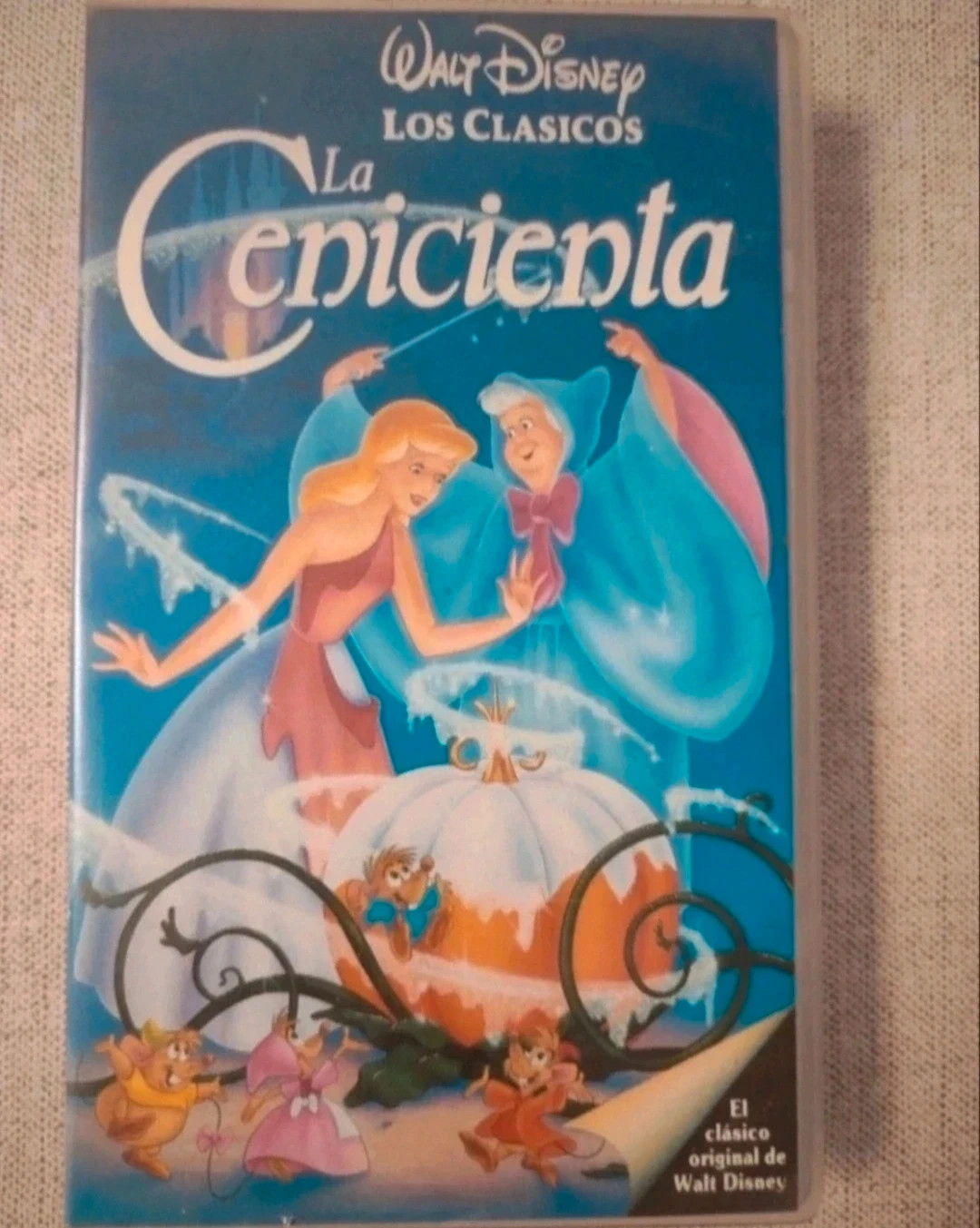 VHS la Cenicienta de Disney. Un clásico original. En buen estado