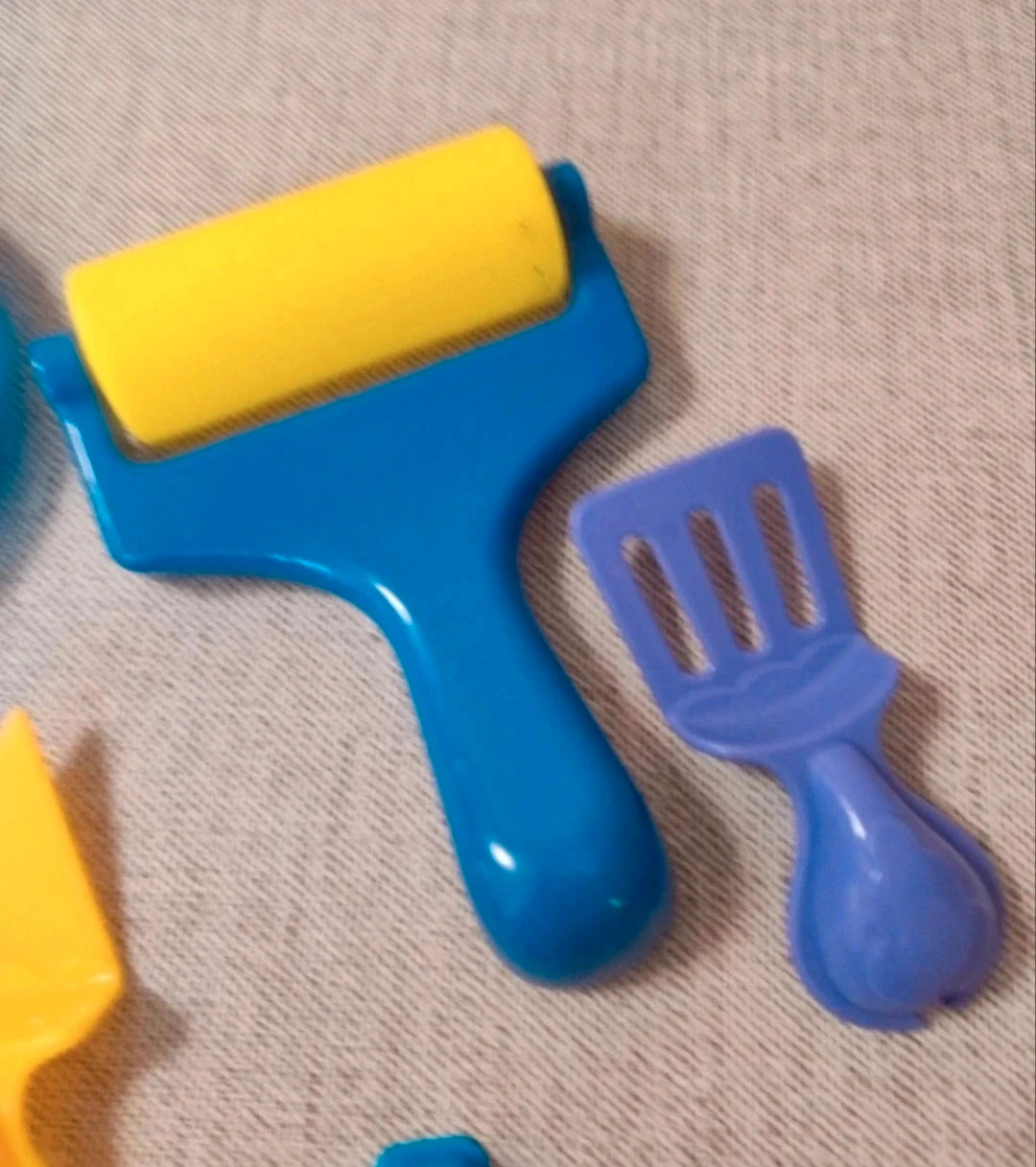 Accesorios para plastilina. En perfecto estado. – Local – taille 3 ans / 98 cm 2