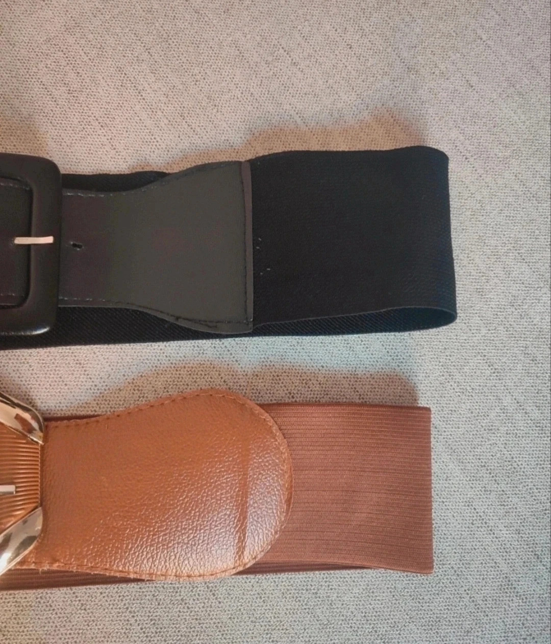 Dos cinturones elásticos en muy buen estado. Marrón y negro. – Local – taille Ajustable 5