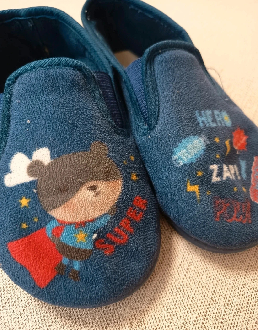 Zapatillas de estar por casa unisex de niño. Número 29. – taille 29 2