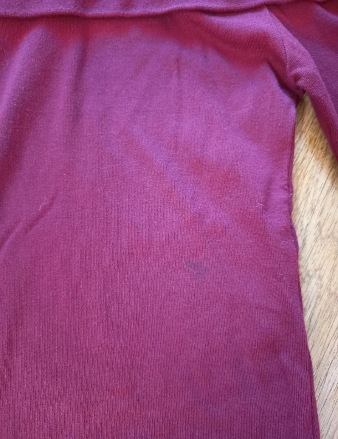 Camiseta de mujer cuello de barco de Stradivarius. Talla XS – Stradivarius – taille XS / 34 / 6 4