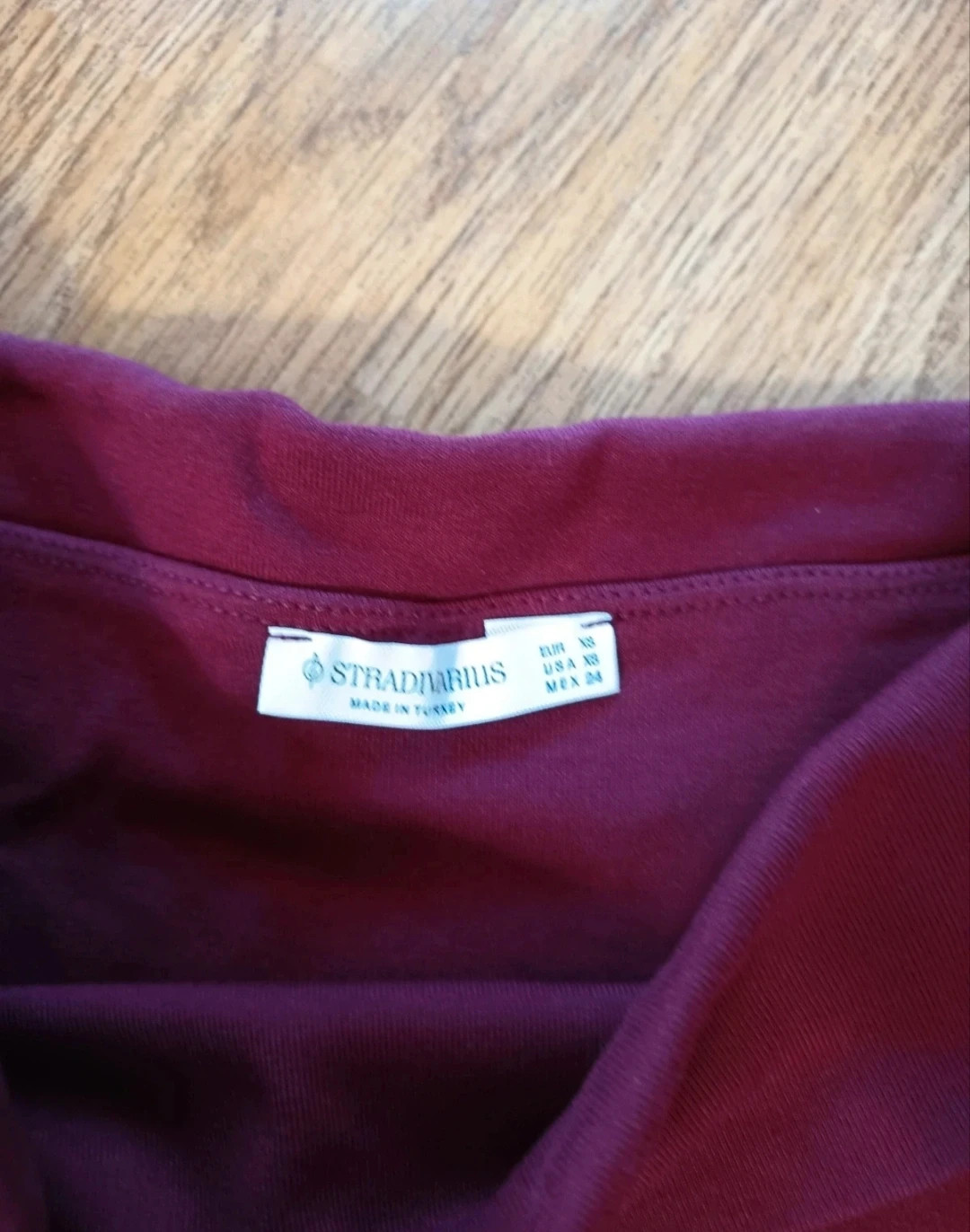 Camiseta de mujer cuello de barco de Stradivarius. Talla XS – Stradivarius – taille XS / 34 / 6 5