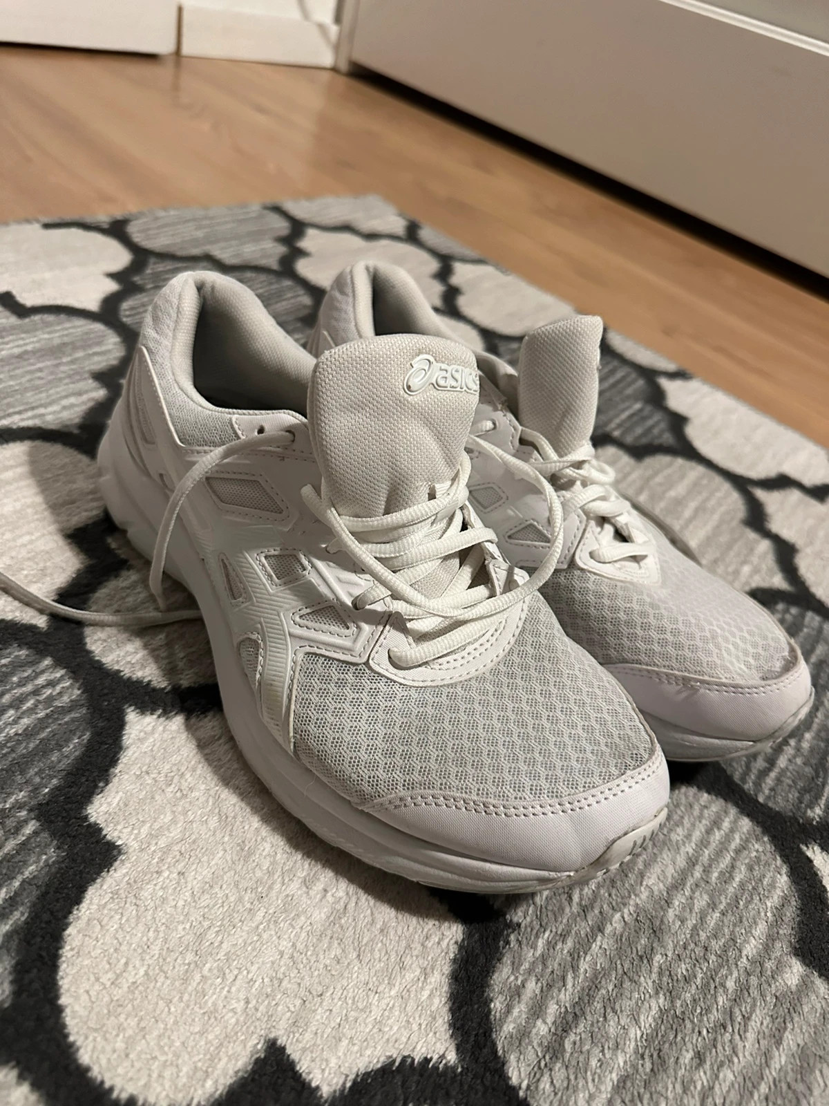 ASICS Schuhe