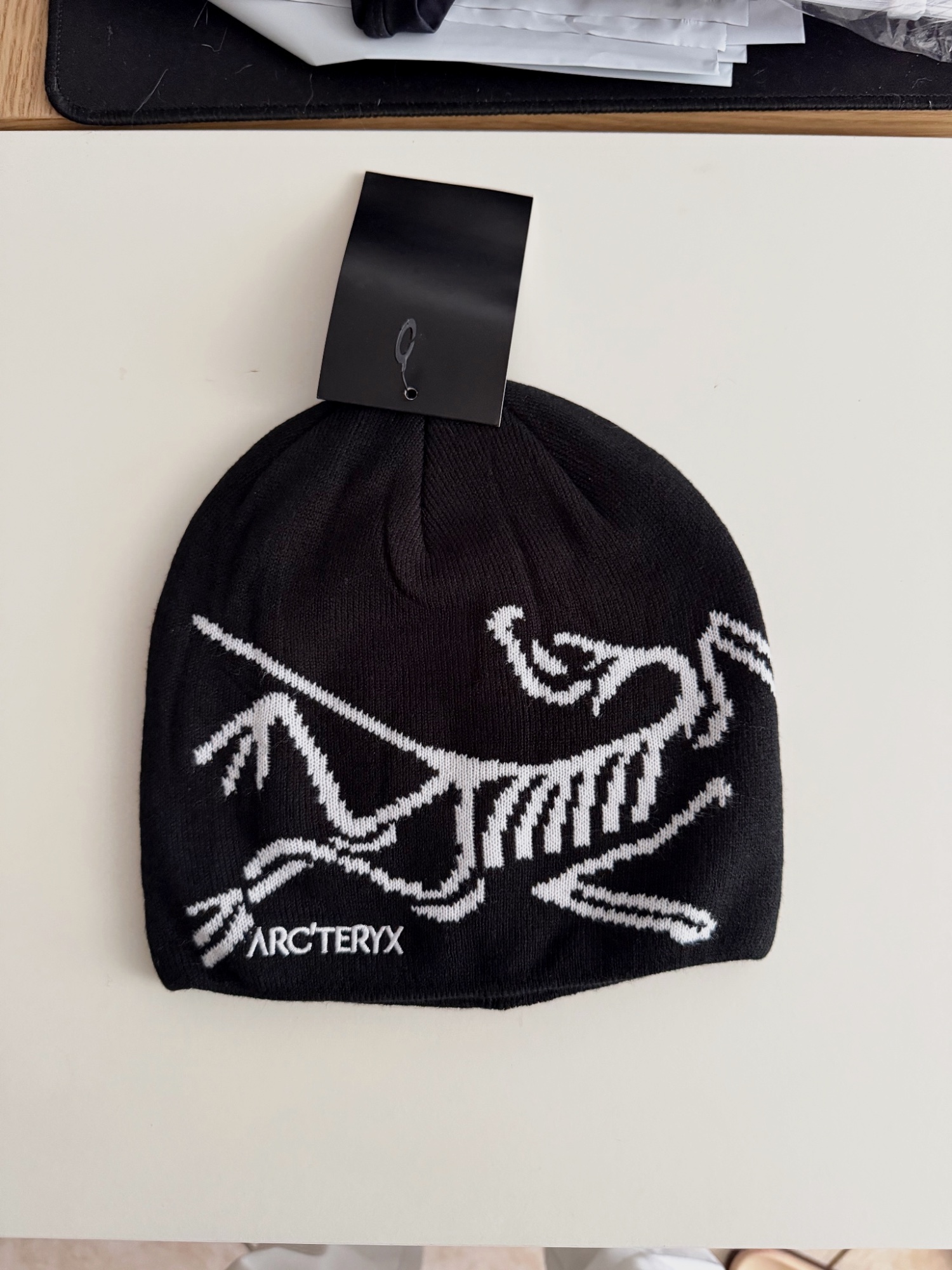 Bonnet Arcteryx noir 