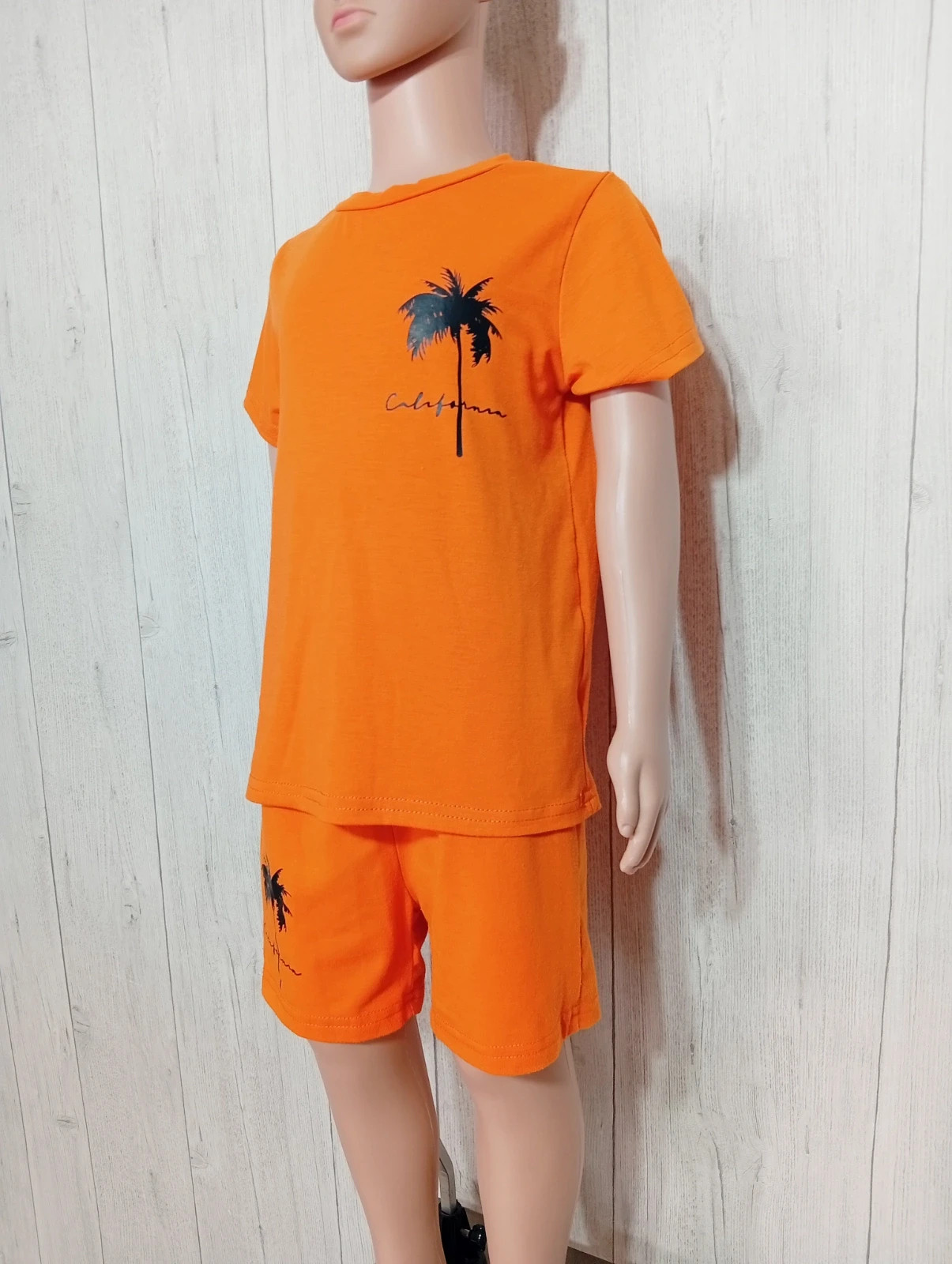 Ensemble 2 pieces garcon - taille 5 ans (110 cm) - couleur orange et noir – taille 5 ans / 110 cm 5