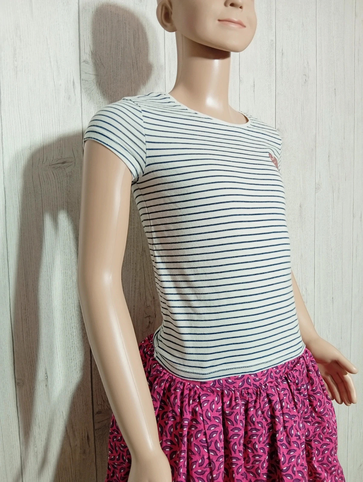 T-shirt imprimé manche courte fille - taille 8 ans (126/131 cm) - Kiabi - couleur blanc et marine – Kiabi – taille 8 ans / 128 cm 3