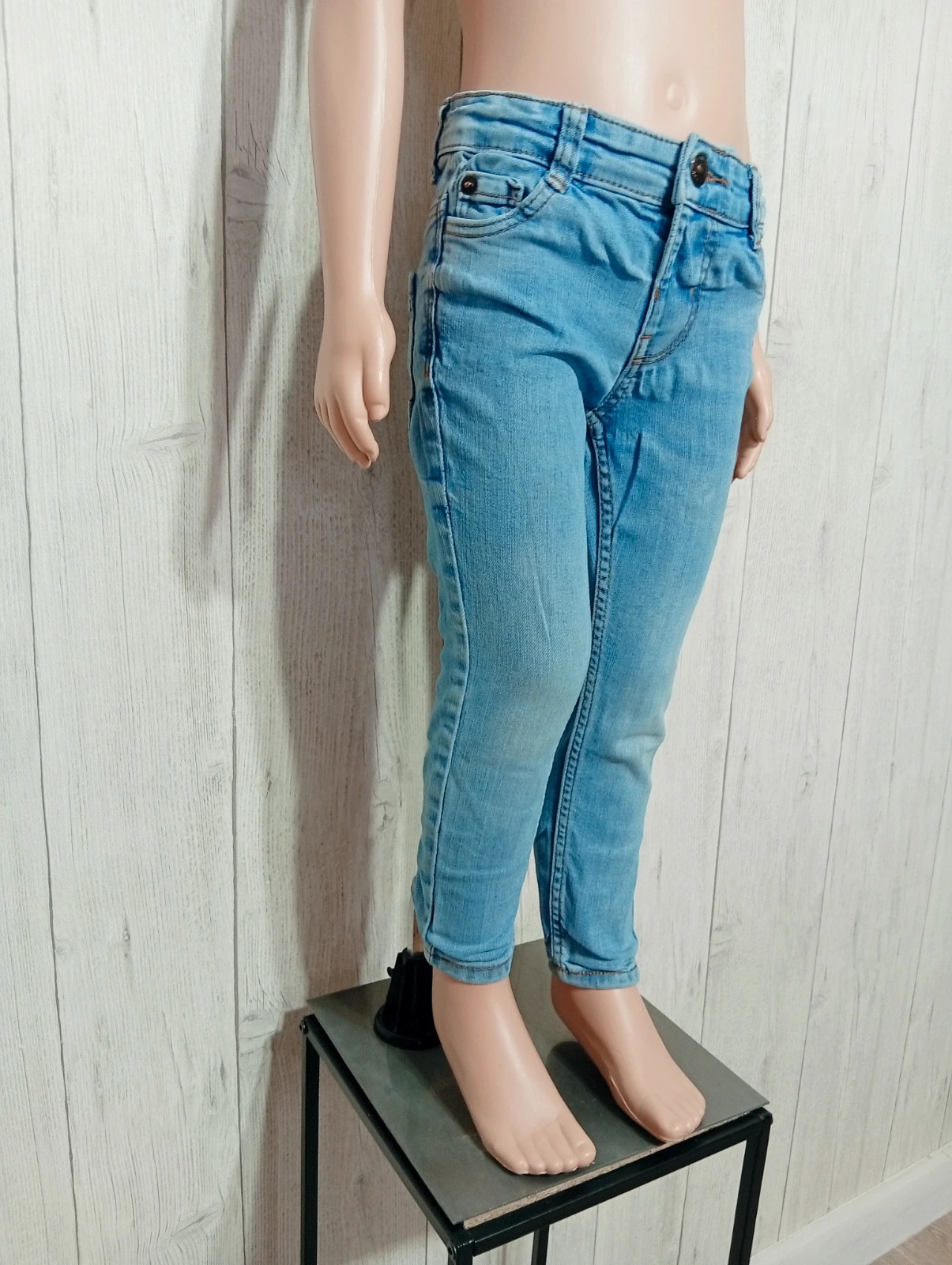Jeans skinny garcon- taille 3 ans (90/97 cm) - Kiabi - couleur bleu clair – Kiabi – taille 3 ans / 98 cm 4