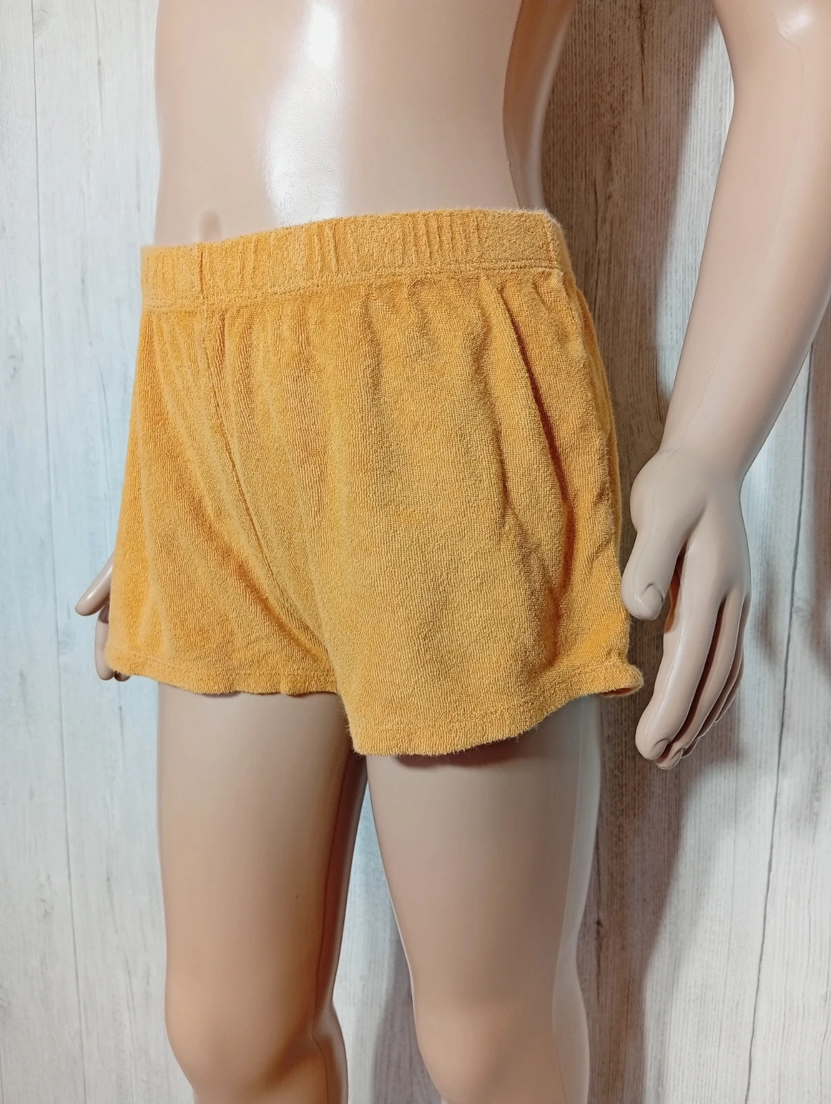 Short fille - taille 8 ans (126/131 cm) - Kiabi - couleur orange – Kiabi – taille 8 ans / 128 cm 2