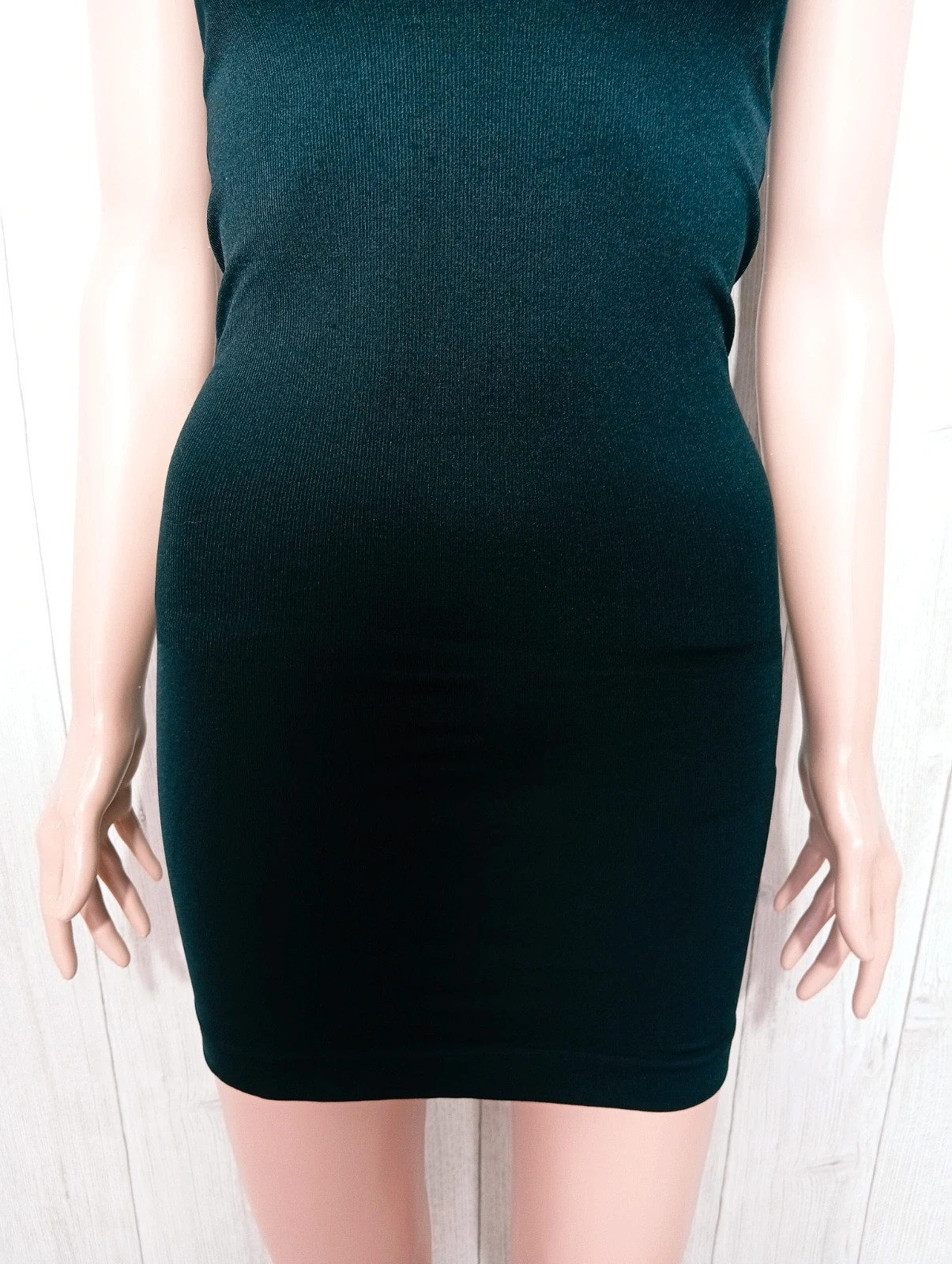 Robe noir gainante femme- taille XL/42 - couleur noir – taille XL / 42 / 14 3